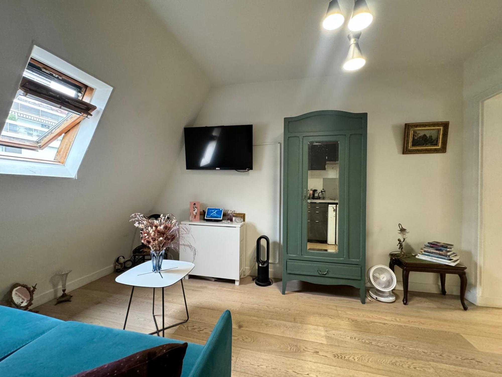 Séjour chez l'habitant Cosy 5 Minutes Tour Eiffel